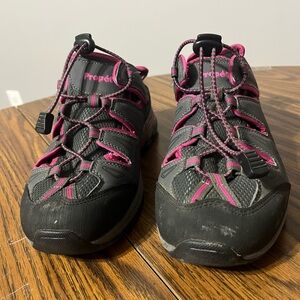 Propet Kids' Black and Pink Shoes